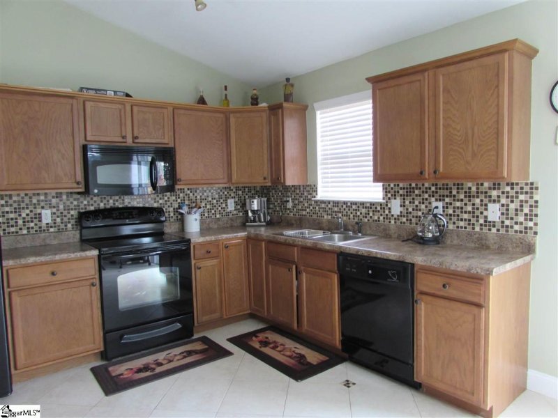 Property image 5 at 319 Collin Rogers Drive, Moore, SC 29369