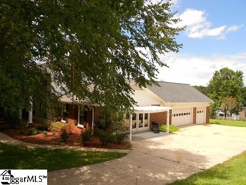 Property image 3 at 1114 Briarwood Drive, Easley, SC 29642