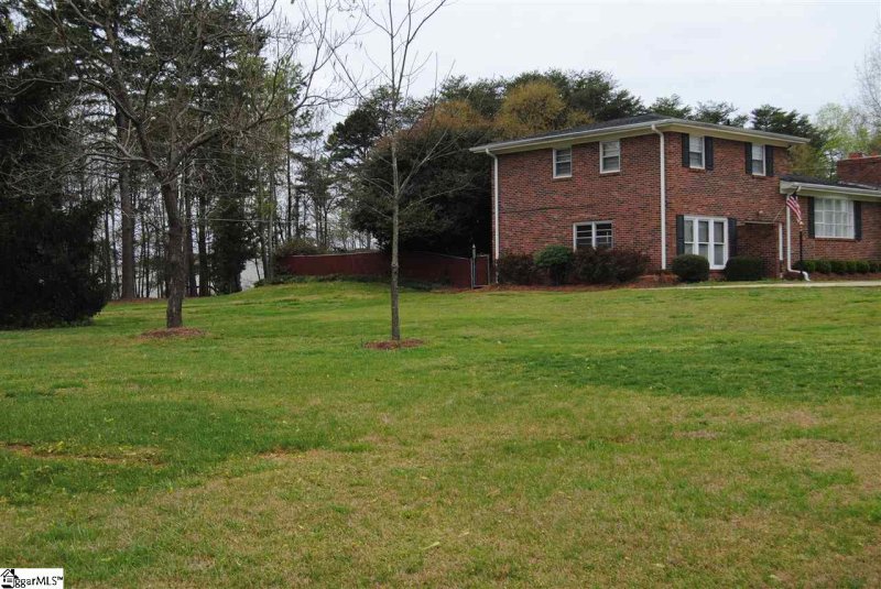 Property image 3 at 218 Woodhaven Drive, Easley, SC 29640