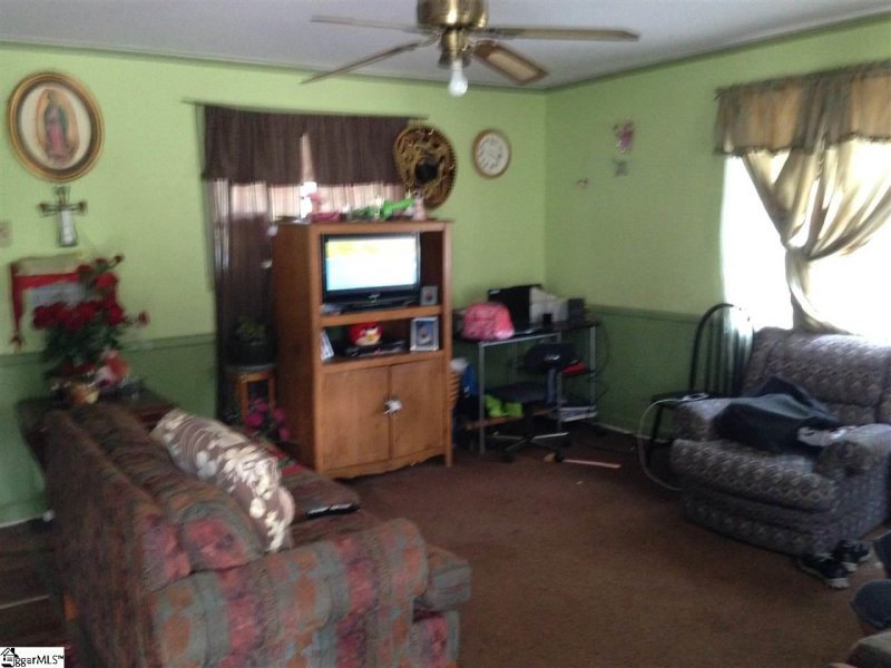 Property image 5 at 104 Piedmont Park Road, Greenville, SC 29609