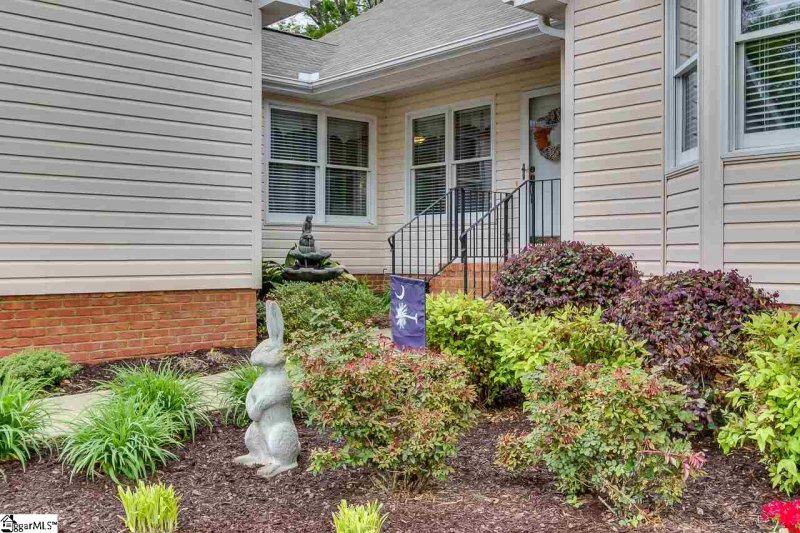 Property image 2 at 205 Plum Creek Lane, Greenville, SC 29607