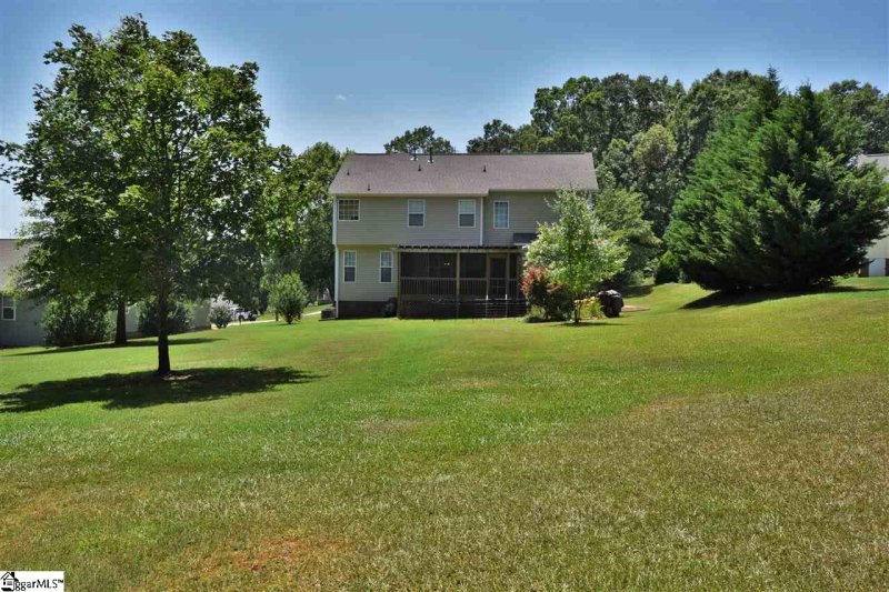 Property image 3 at 134 Saddlebrook Avenue, Pickens, SC 29671-8266