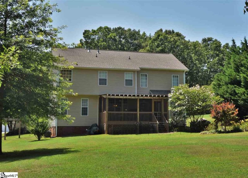 Property image 4 at 134 Saddlebrook Avenue, Pickens, SC 29671-8266