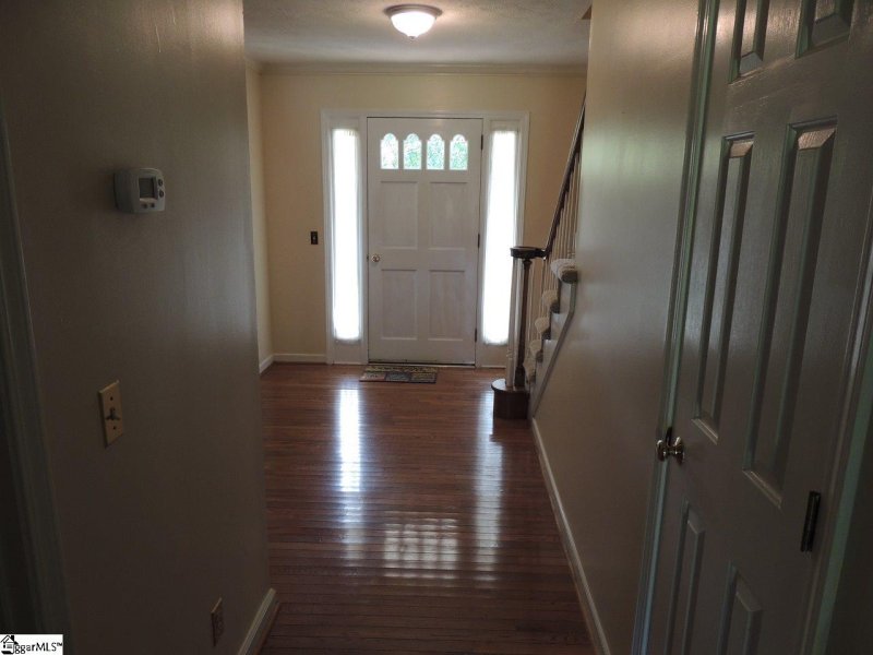Property image 5 at 105 Yorktown Court, Easley, SC 29642