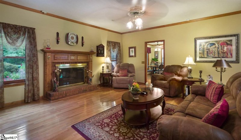 Property image 5 at 105 Shagbark Circle, Simpsonville, SC 29680