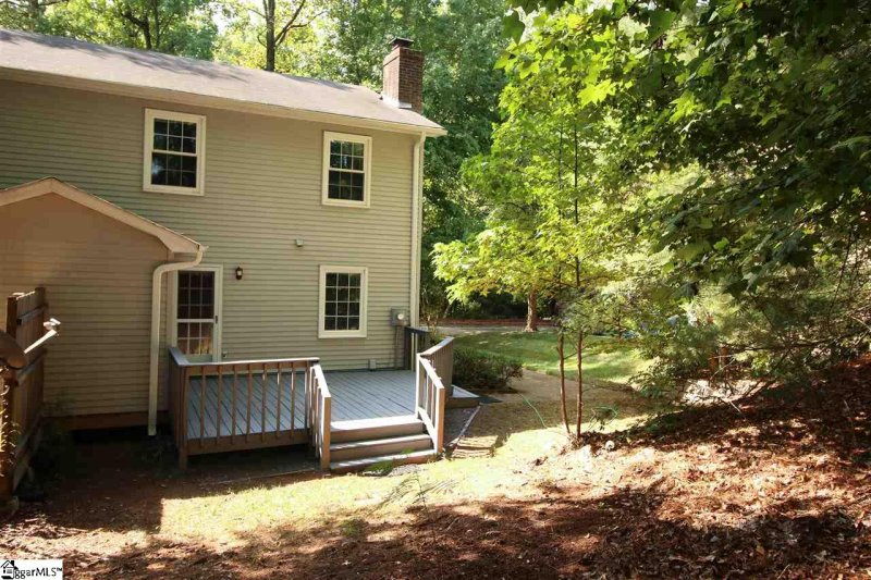 Property image 2 at 28 Dover Drive, Taylors, SC 29687