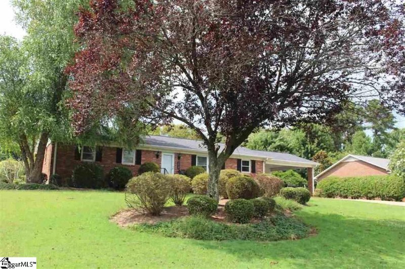 Property image 2 at 5012 Willow Drive, Boiling Springs, SC 29316