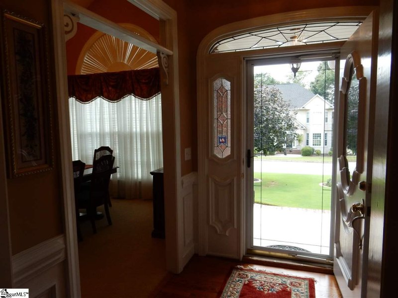 Property image 2 at 105 Chetsworth Lane, Greenville, SC 29607