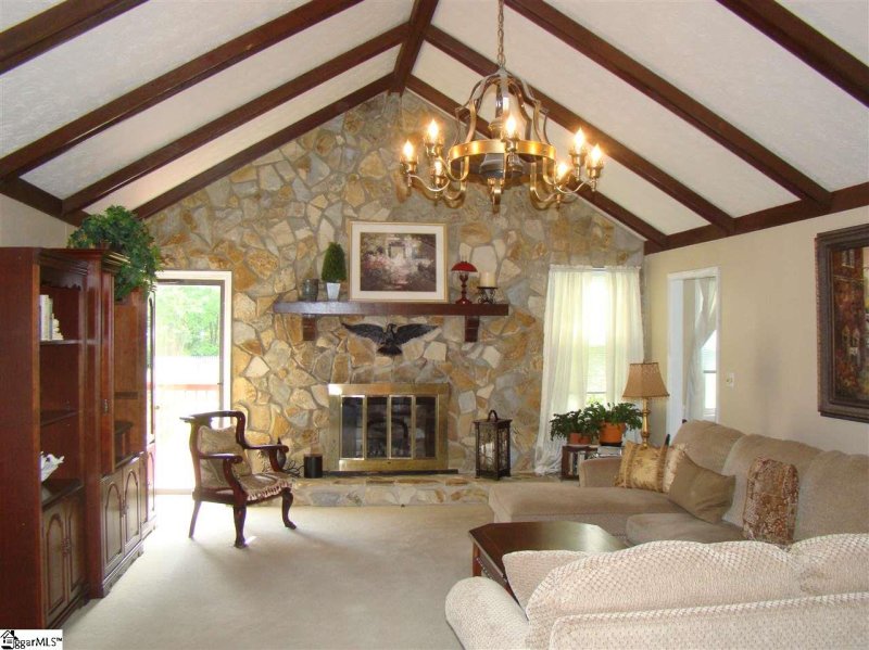 Property image 3 at 604 Clarendon Drive, Easley, SC 29642-0000