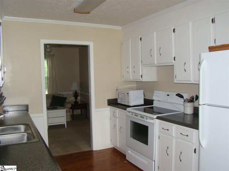 Property image 4 at 604 Clarendon Drive, Easley, SC 29642-0000