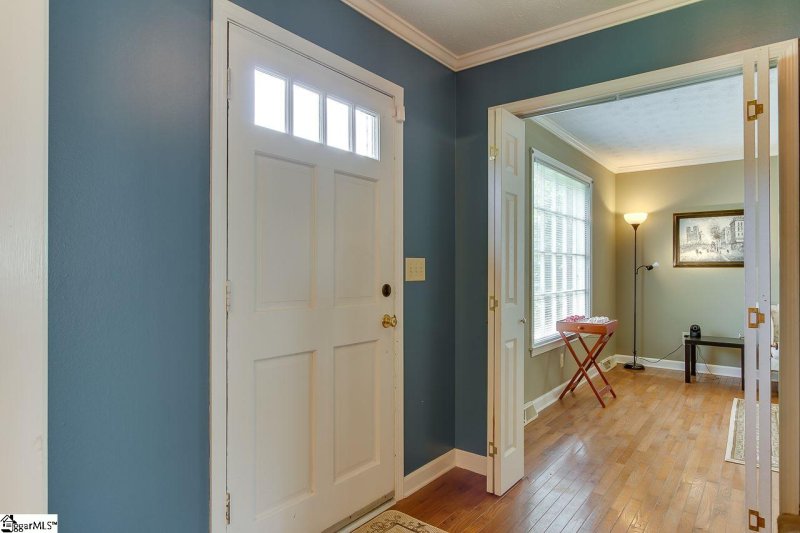 Property image 2 at 1136 Briarwood Drive, Easley, SC 29642