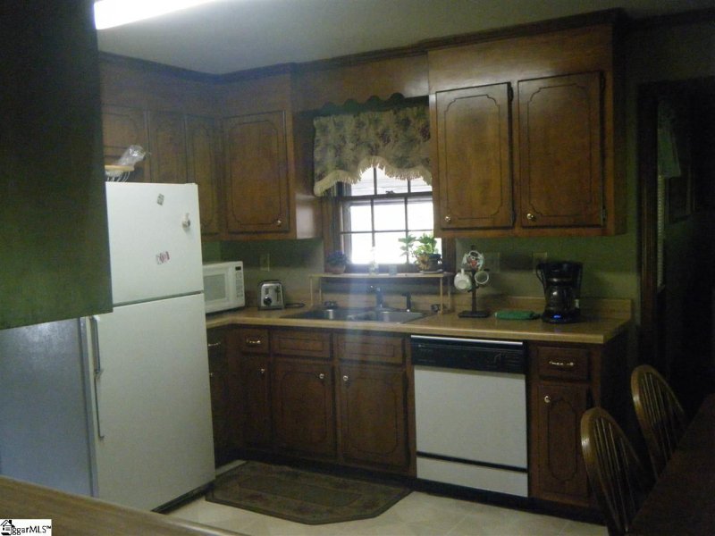 Property image 5 at 213 Stonegate Court, Easley, SC 29642