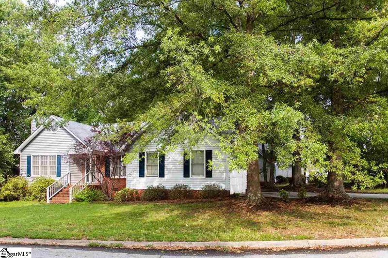 Property image 2 at 103 Morningrose Lane, Simpsonville, SC 29681