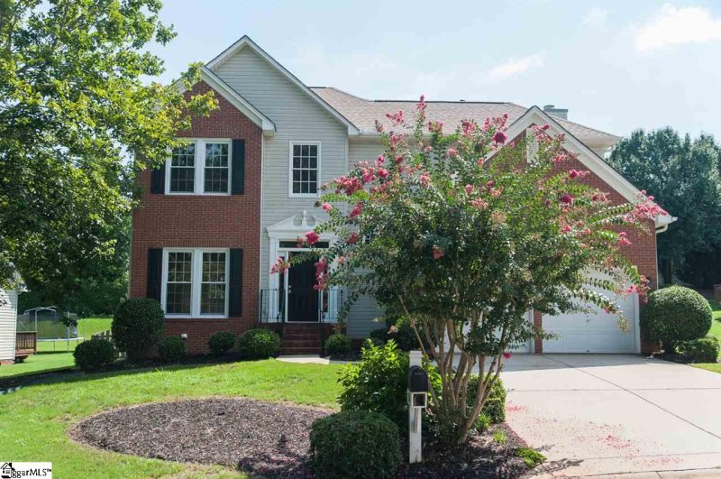 Property image 2 at 104 N Cedarbluff Court, Greer, SC 29650