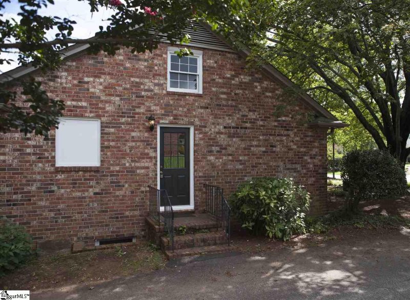 Property image 2 at 3 Ivy Trail, Greenville, SC 29615