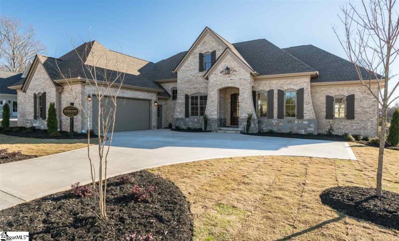 Property image 3 at 15 Maxwell Farm Drive, Simpsonville, SC 29681