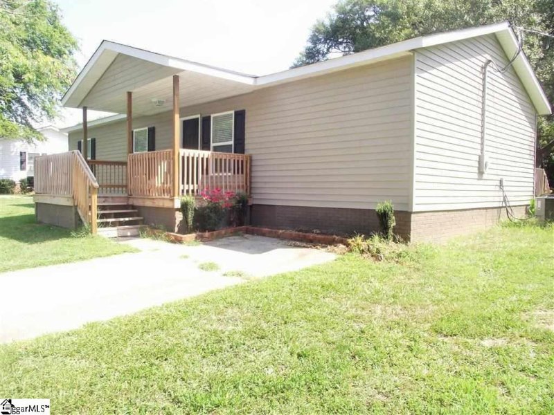 Property image 2 at 108 Looneybrook Drive, Fountain Inn, SC 29644