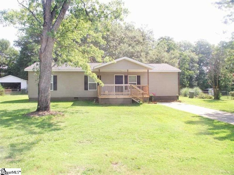 Property image 3 at 108 Looneybrook Drive, Fountain Inn, SC 29644