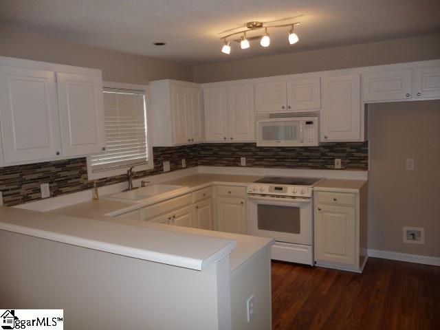 Property image 4 at 220 Riverrun Drive, Spartanburg, SC 29303