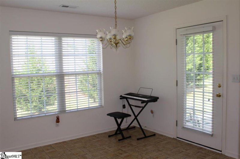 Property image 3 at 201 Lynhaven Drive, Spartanburg, SC 29303