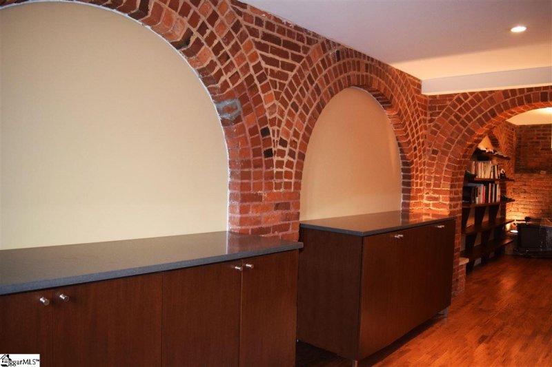 Property image 3 at 400 E Washington Street, Greenville, SC 29601