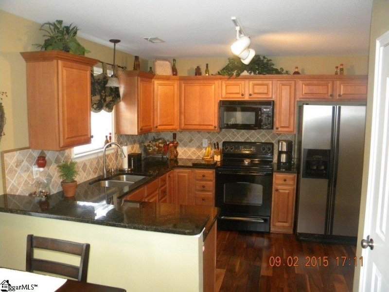 Property image 3 at 201 Silver Run Lane, Greenville, SC 29607