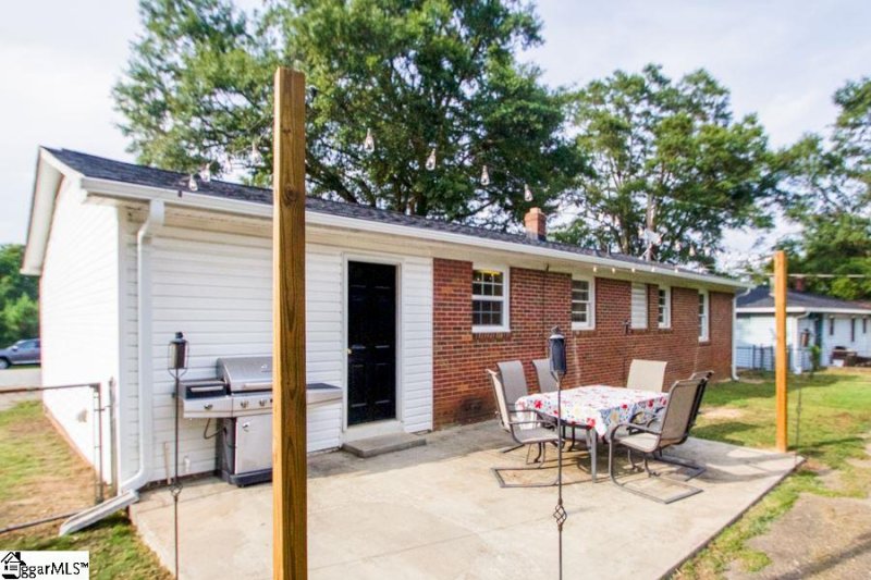 Property image 3 at 109 THOMAS Street, Greenville, SC 29617