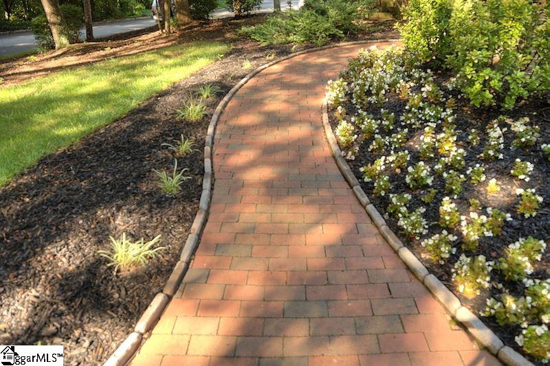 Property image 5 at 30 Dover Drive, Taylors, SC 29687