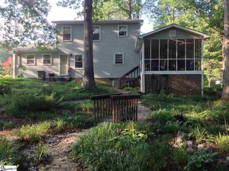 Property image 2 at 107 Windsor Street, Simpsonville, SC 29681