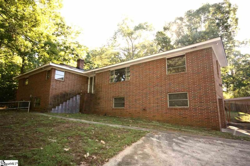 Property image 2 at 14 Arbutus Trail, Greenville, SC 29607