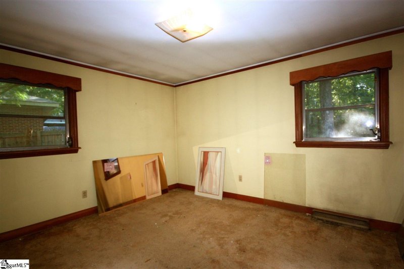 Property image 4 at 14 Arbutus Trail, Greenville, SC 29607