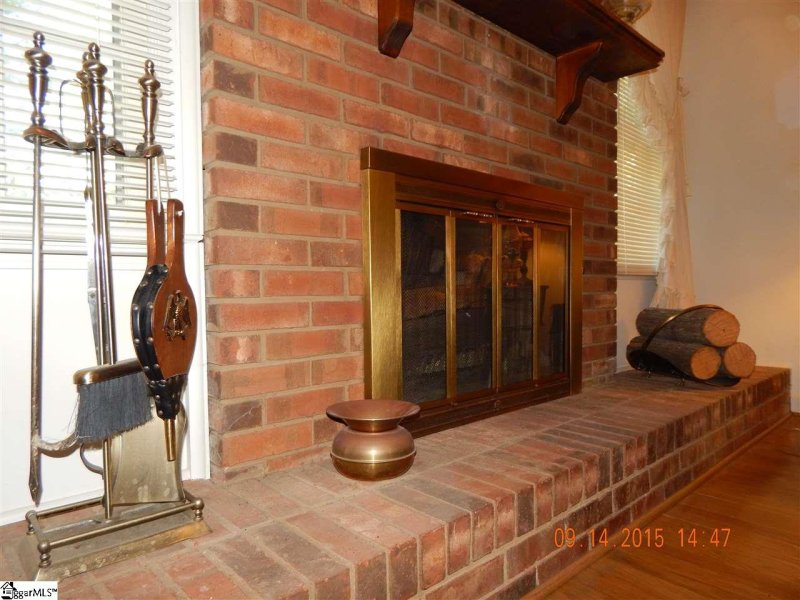 Property image 4 at 501 Cambridge Drive, Spartanburg, SC 29301-9301