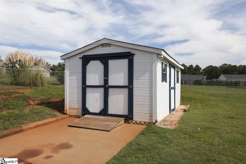 Property image 4 at 202 CONNER Drive, Greer, SC 29651