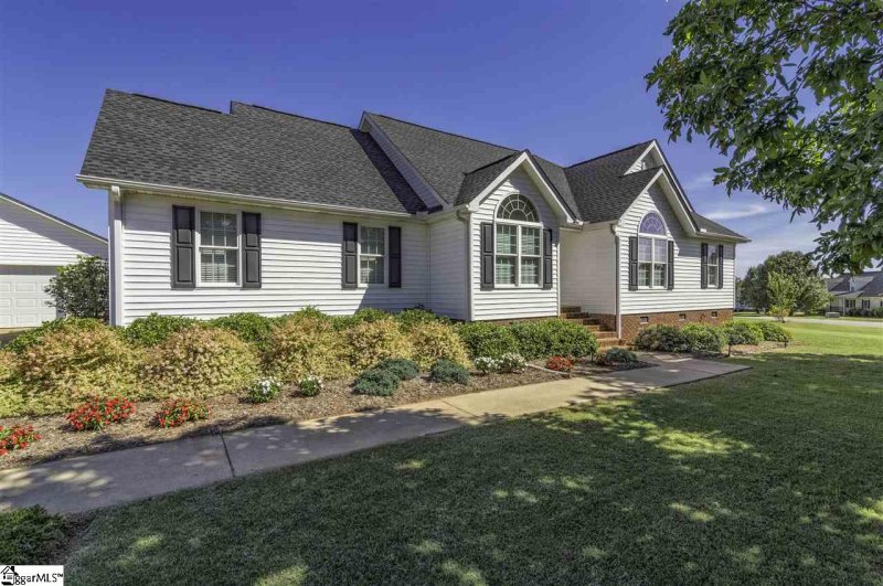 Property image 2 at 119 Abners Run Drive, Greer, SC 29651