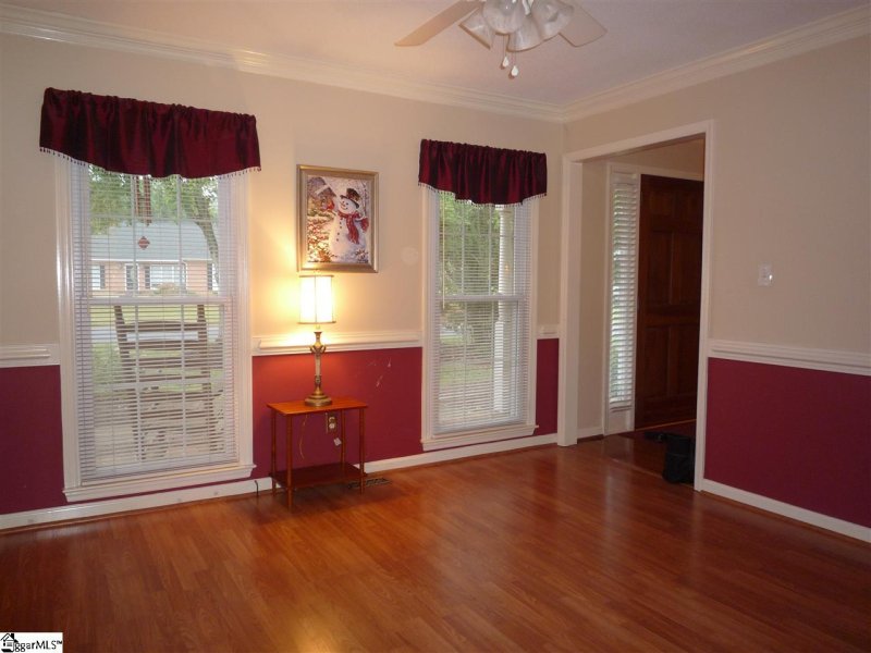 Property image 5 at 218 E Autumn Ridge Road, Moore, SC 29369