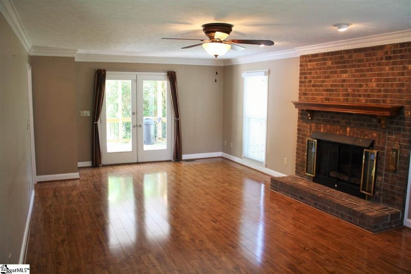 Property image 2 at 5 Nielson Circle, Taylors, SC 29687