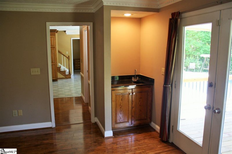 Property image 4 at 5 Nielson Circle, Taylors, SC 29687