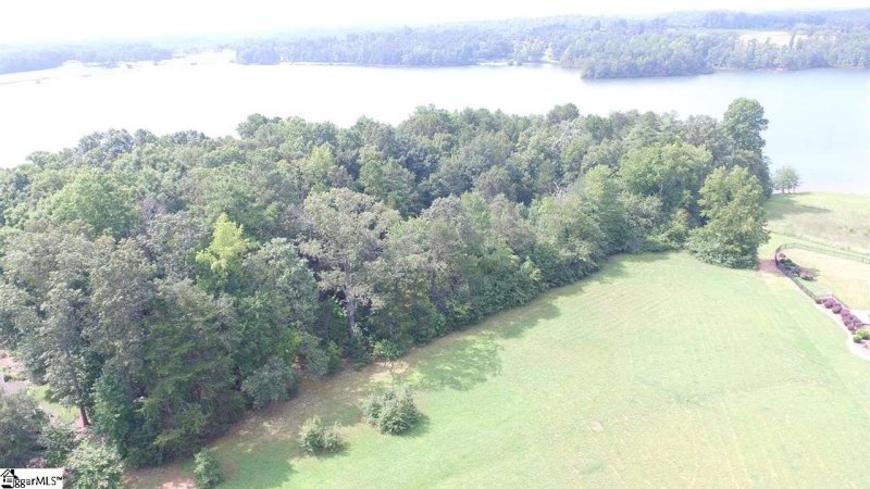 121 Shore Vista Lane