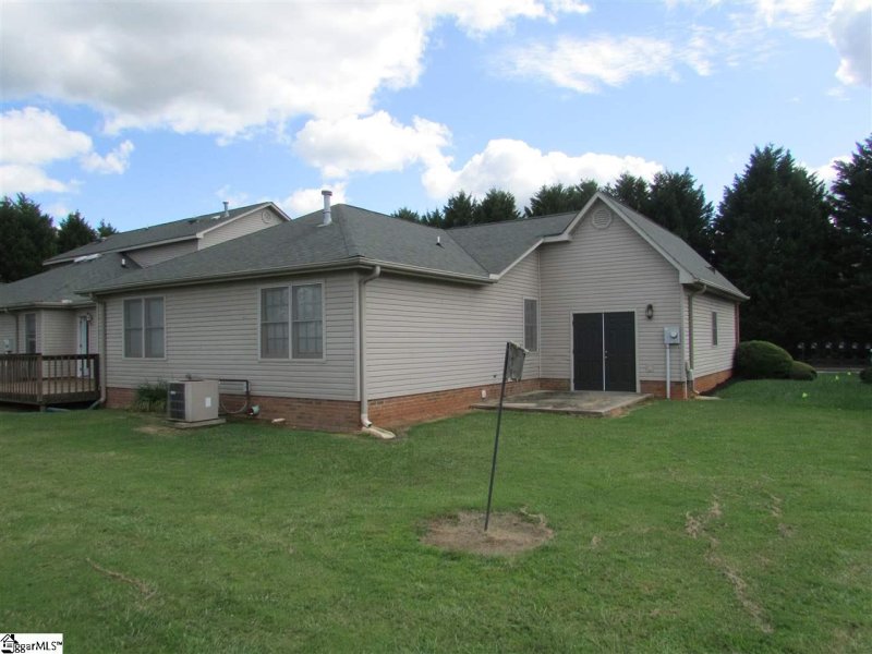 Property image 2 at 100A Pinnacle Lane, Easley, SC 29642