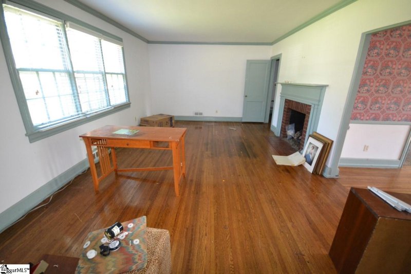 Property image 2 at 142 Mount Vista Avenue, Greenville, SC 29605