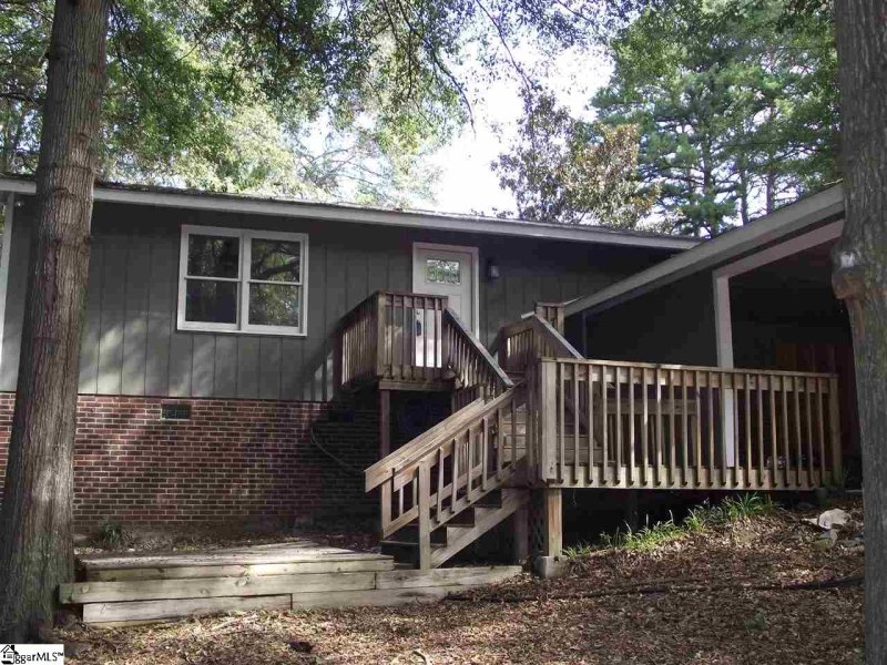 Property image 2 at 204 Stonegate Road, Simpsonville, SC 29681-2959