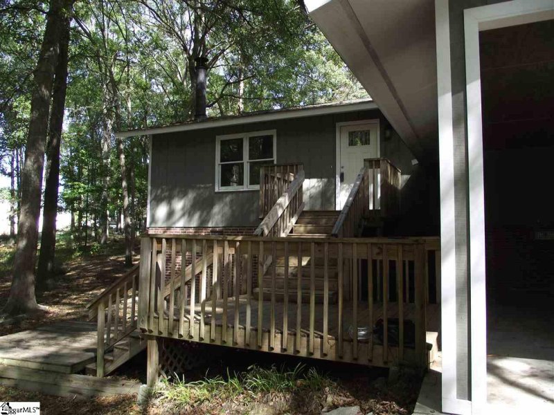 Property image 3 at 204 Stonegate Road, Simpsonville, SC 29681-2959