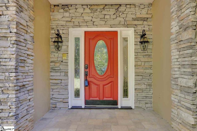 Property image 3 at 215 Cove Harbor Court, Taylors, SC 29687