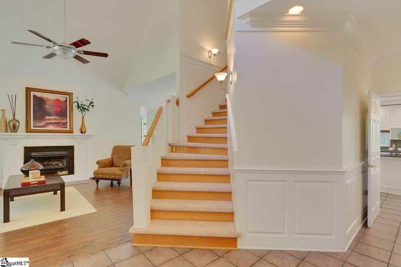 Property image 4 at 215 Cove Harbor Court, Taylors, SC 29687