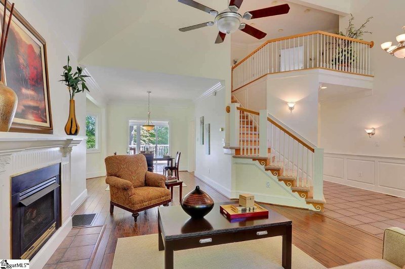 Property image 5 at 215 Cove Harbor Court, Taylors, SC 29687