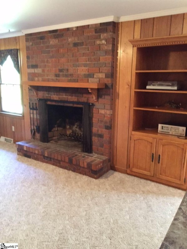 Property image 2 at 10 Overton Avenue, Greenville, SC 29617-7512