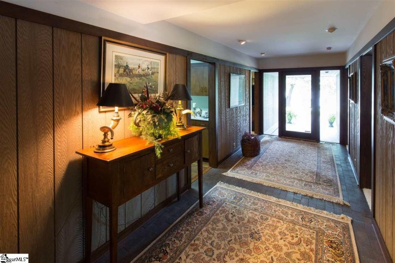 Property image 2 at 208 Highbourne Drive, Greenville, SC 29615