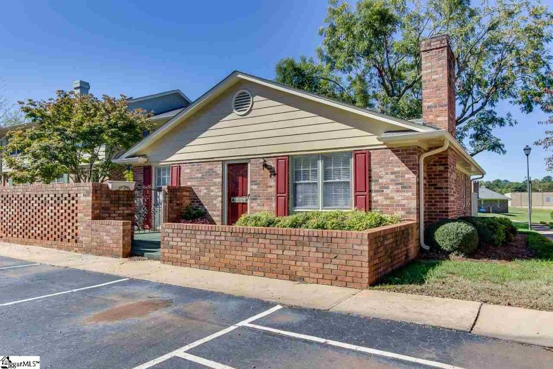 Property image 3 at 710 Hunts Bridge Road, Greenville, SC 29617