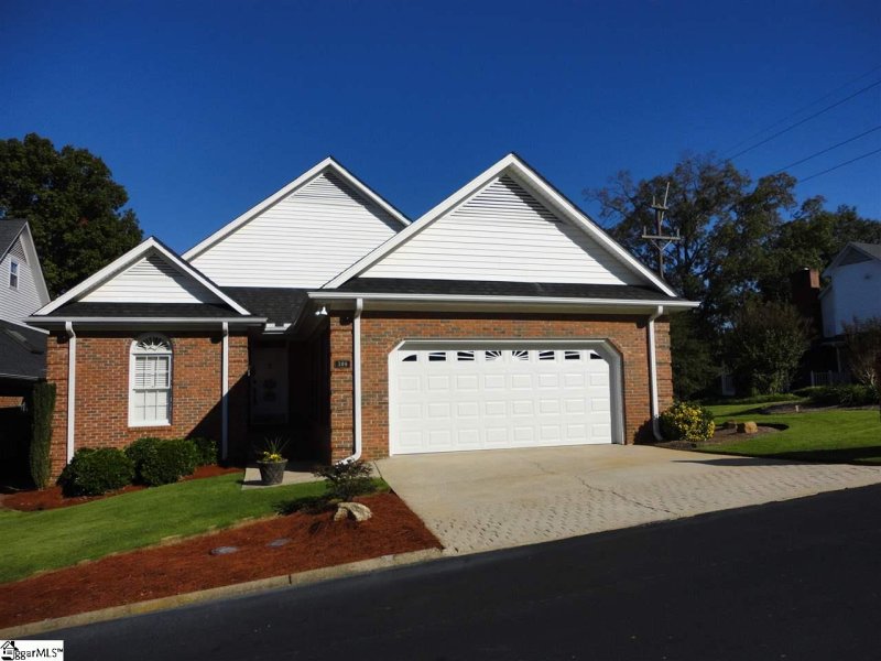 308 Greenview Circle