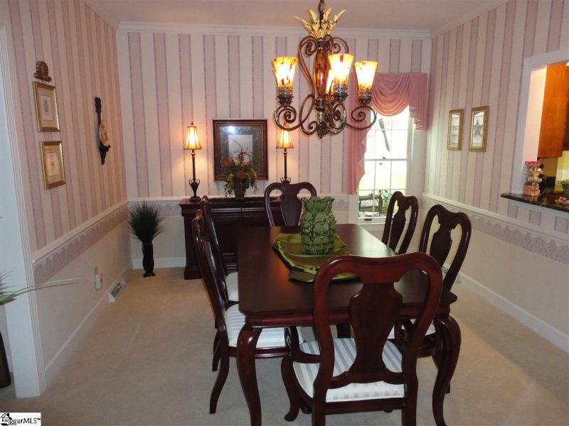 Property image 3 at 308 Greenview Circle, Greenville, SC 29609